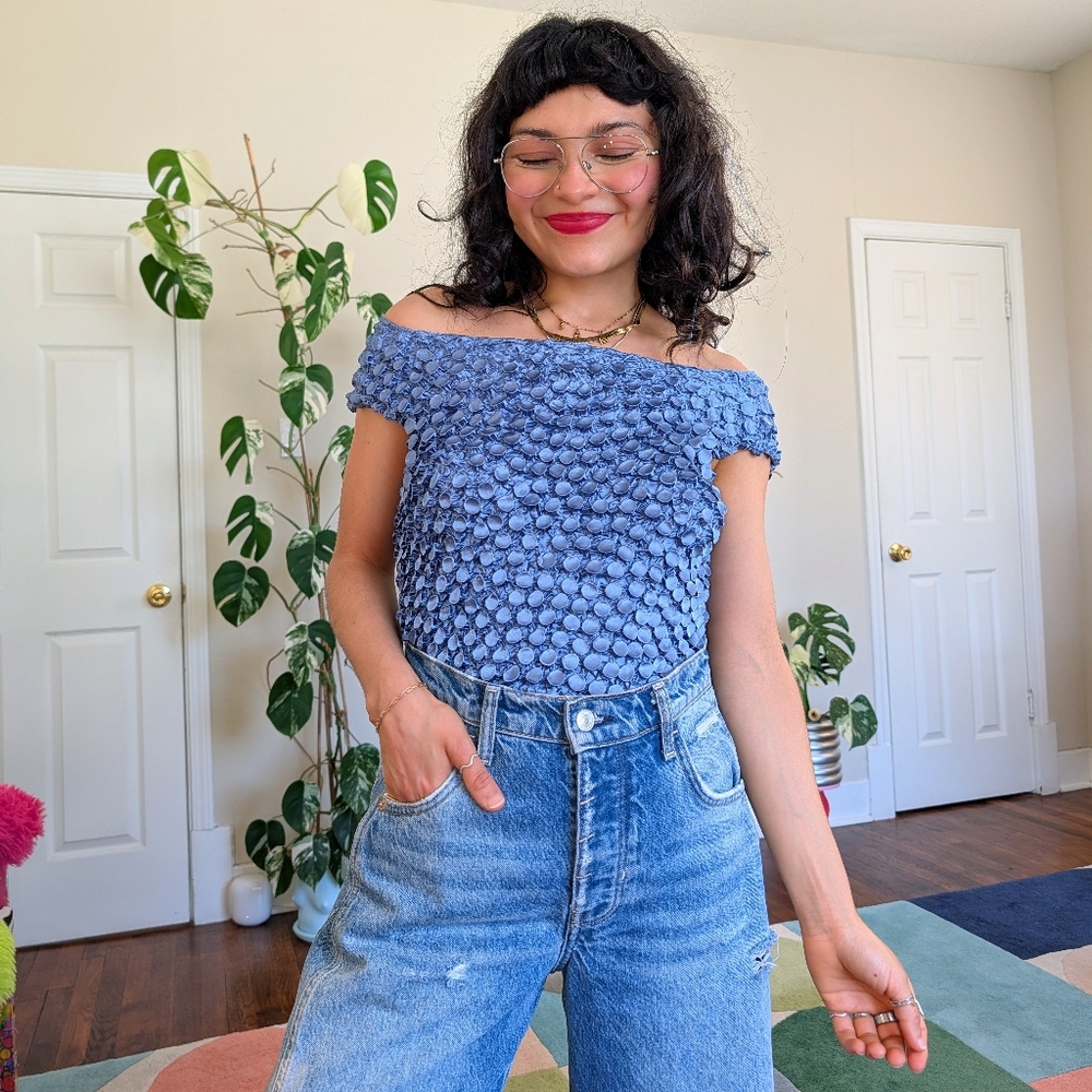 Vintage blue popcorn top